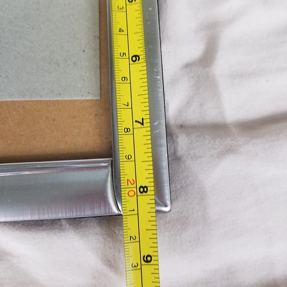 Decorel Picture Frame 5x7 Silver metal Excellent Brushed Curved Detail